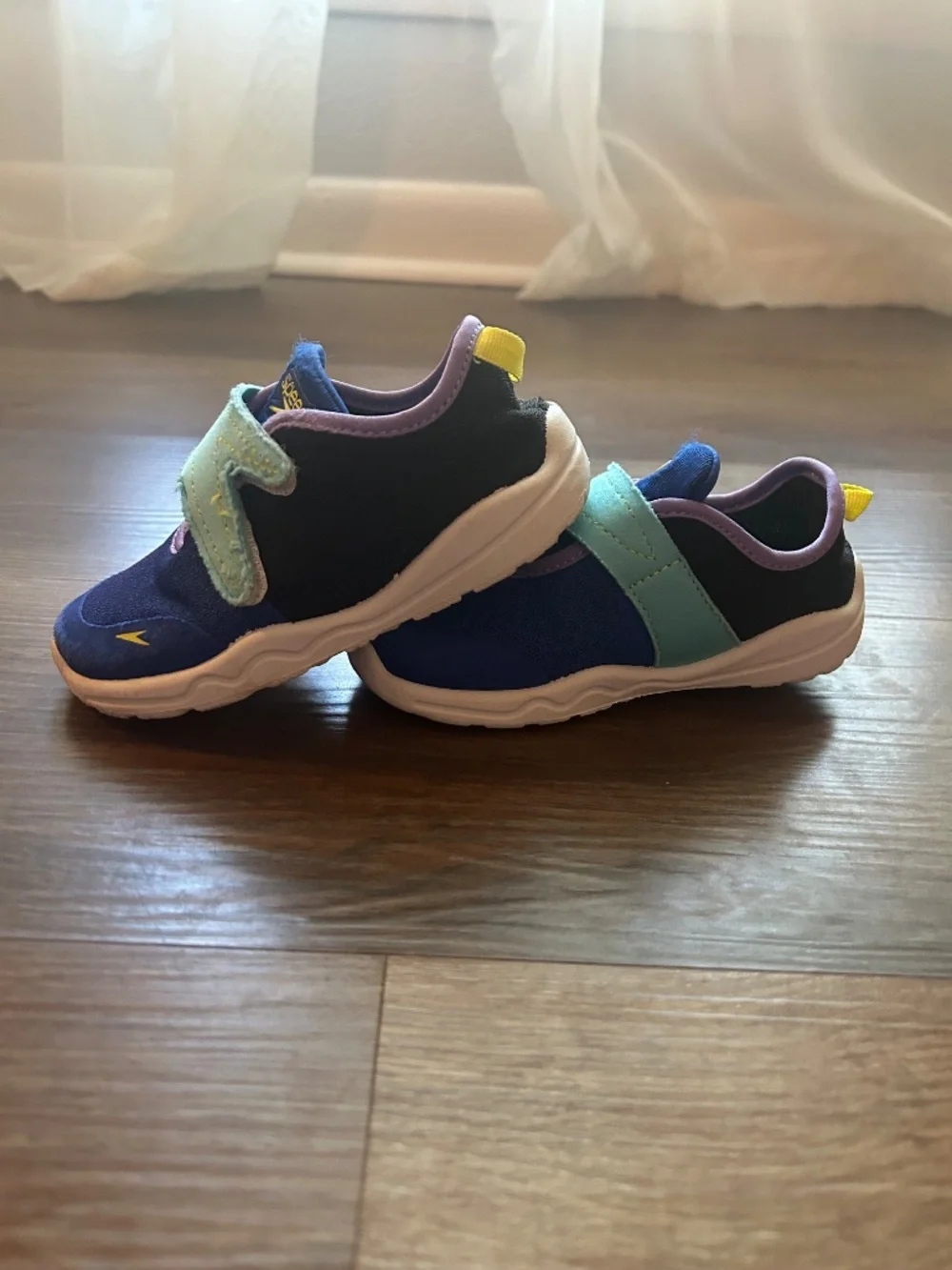Speedo Water Shoes Kids Medium 7-8